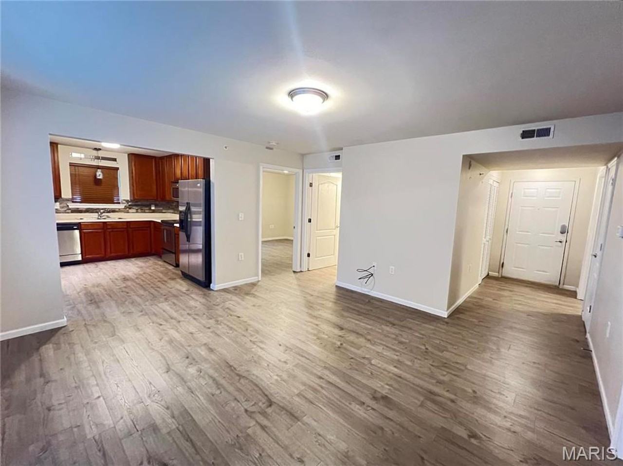 5114 Welsh Dr - Photo 4 of 33