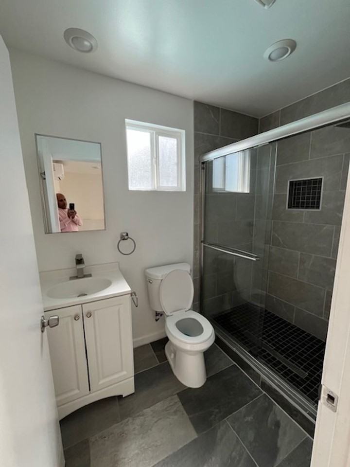 14315 Collins St - Photo 6 of 9