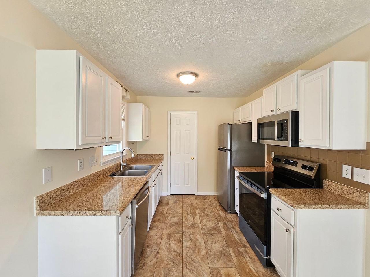 310 Buckeye Dr - Photo 5 of 13