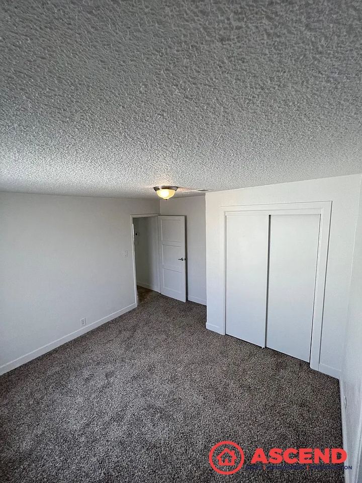 1007 Castaic Ave - Photo 3 of 7