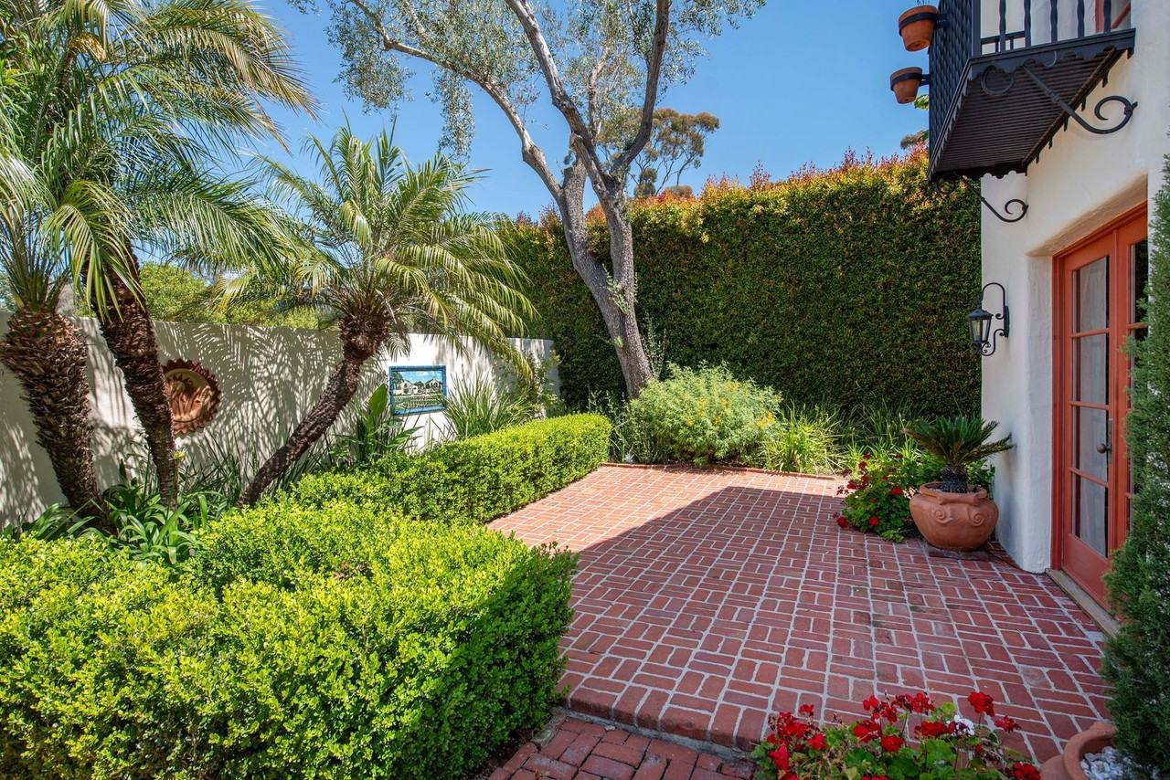 412 Plaza Rubio - Photo 3 of 38