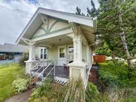 featured image of 1761 S 10th St W
