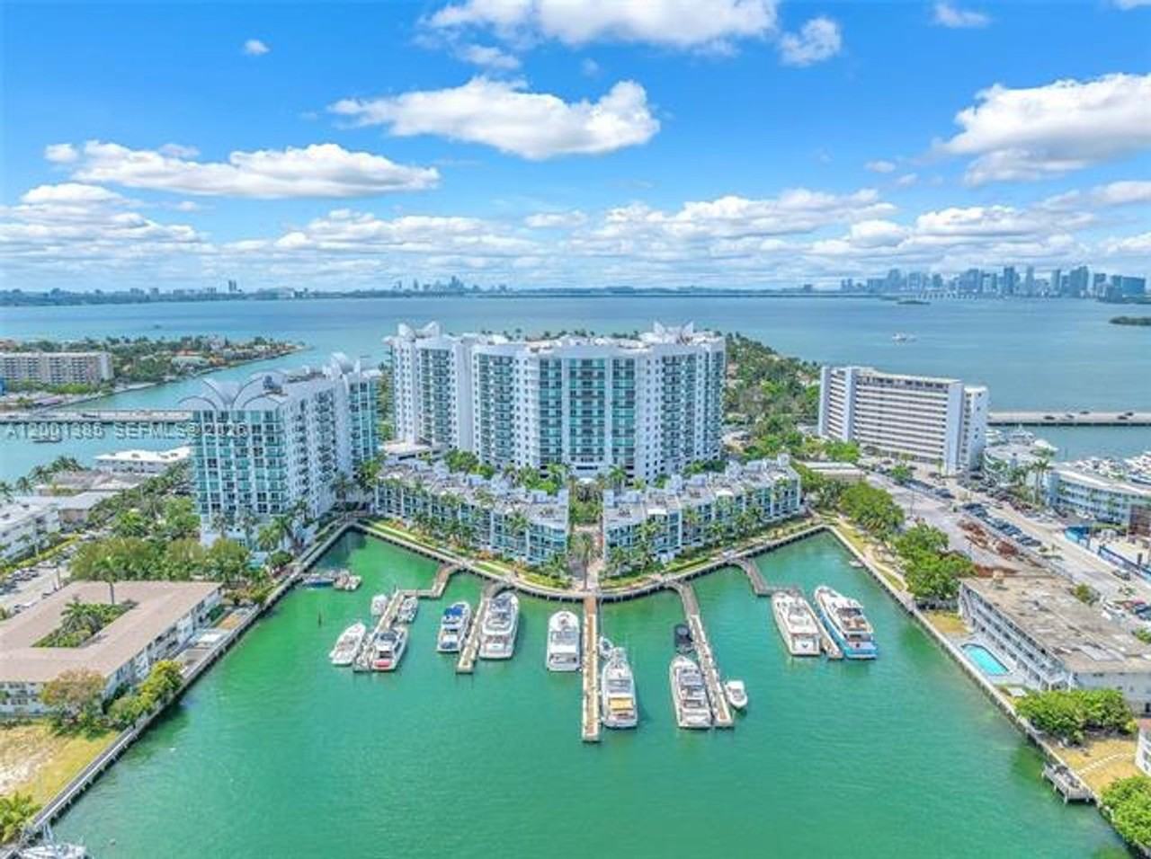 7900 Harbor Island Dr #1101
