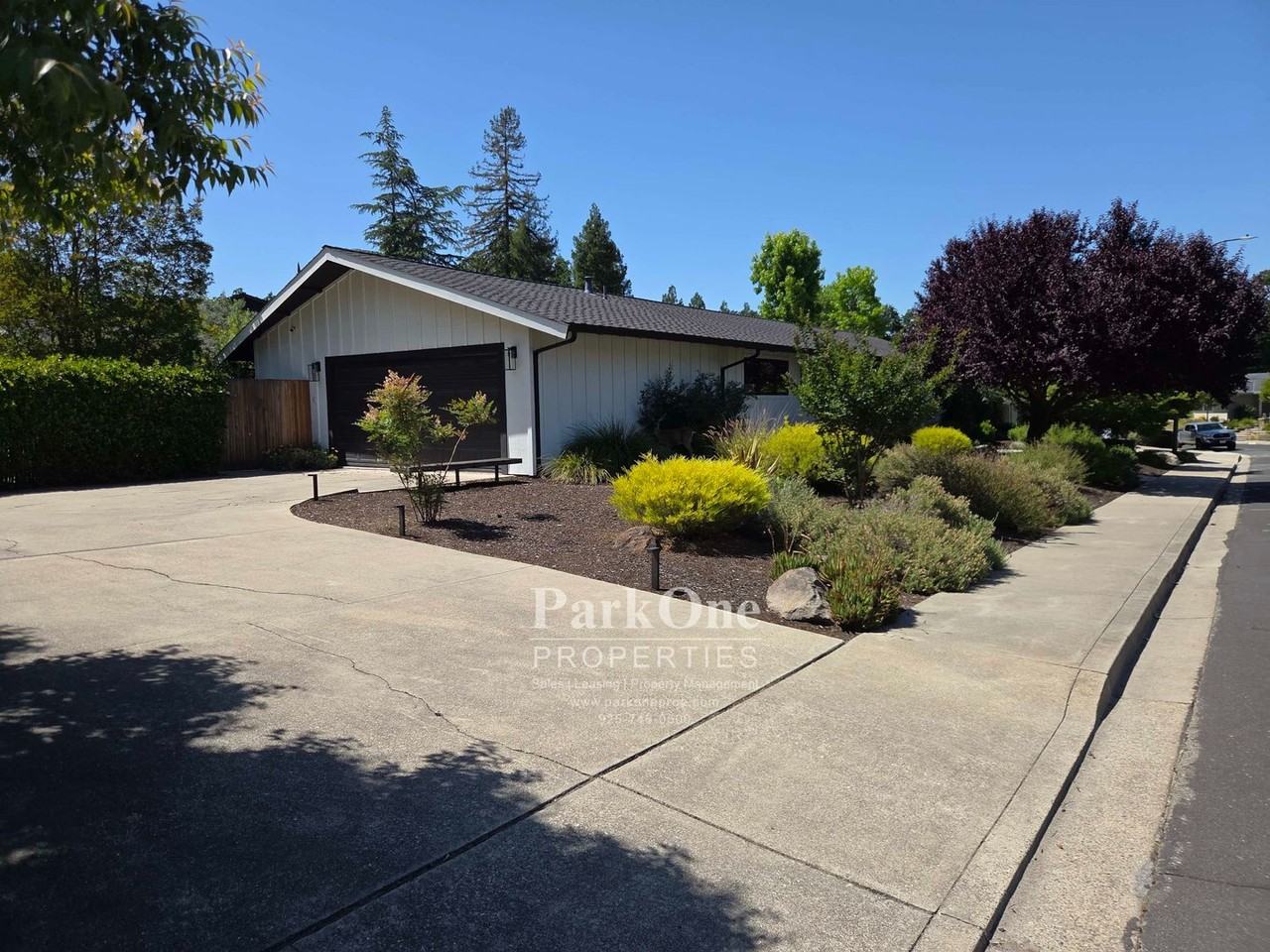 225 Vallecito Ln - Photo 2 of 17