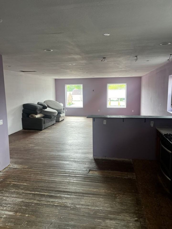 513 Main St - Photo 3 of 13