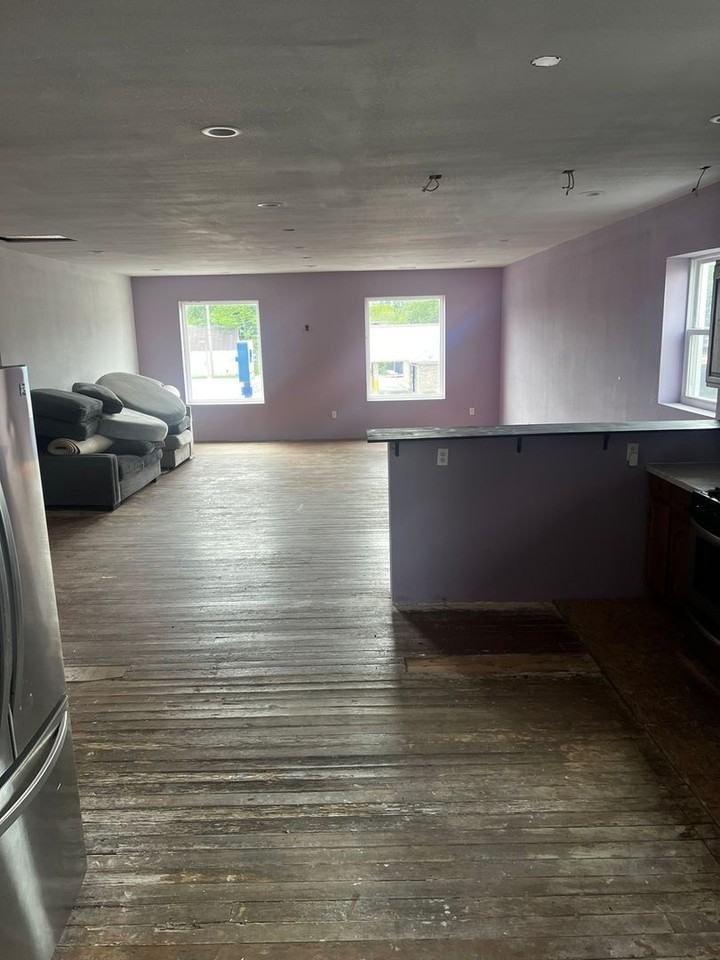 513 Main St - Photo 4 of 13