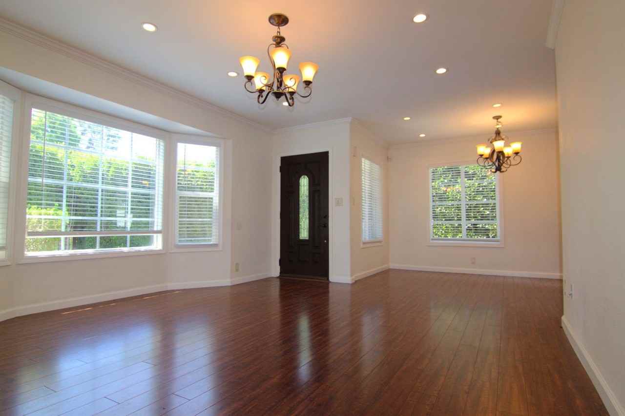 6730 Balboa Blvd - Photo 4 of 19