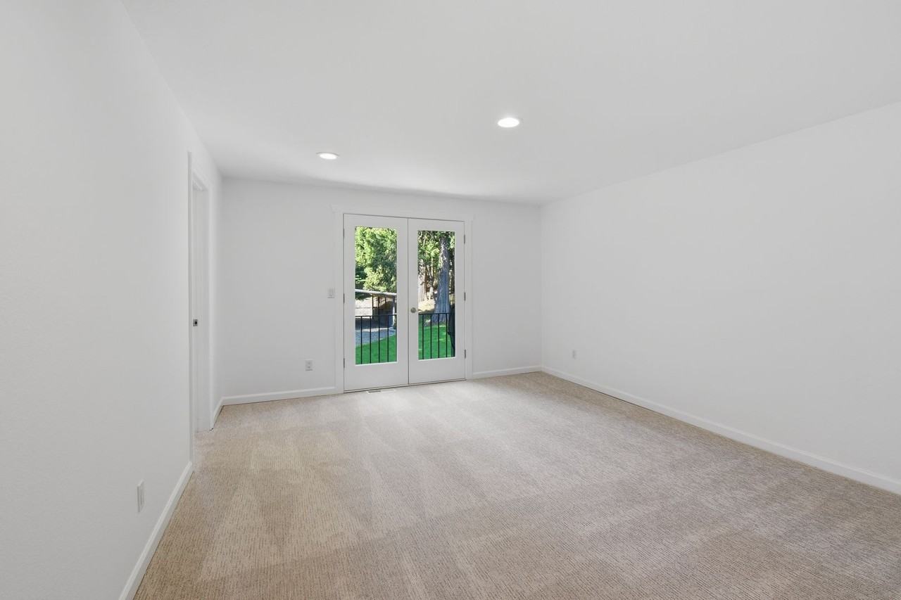 11736 Ne 30th Pl - Photo 7 of 23