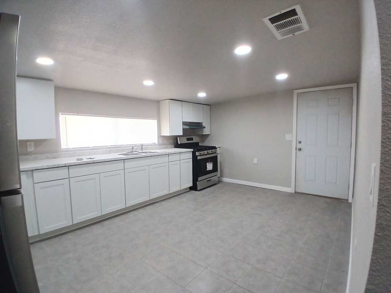 114 5th St - Photo 7 of 16