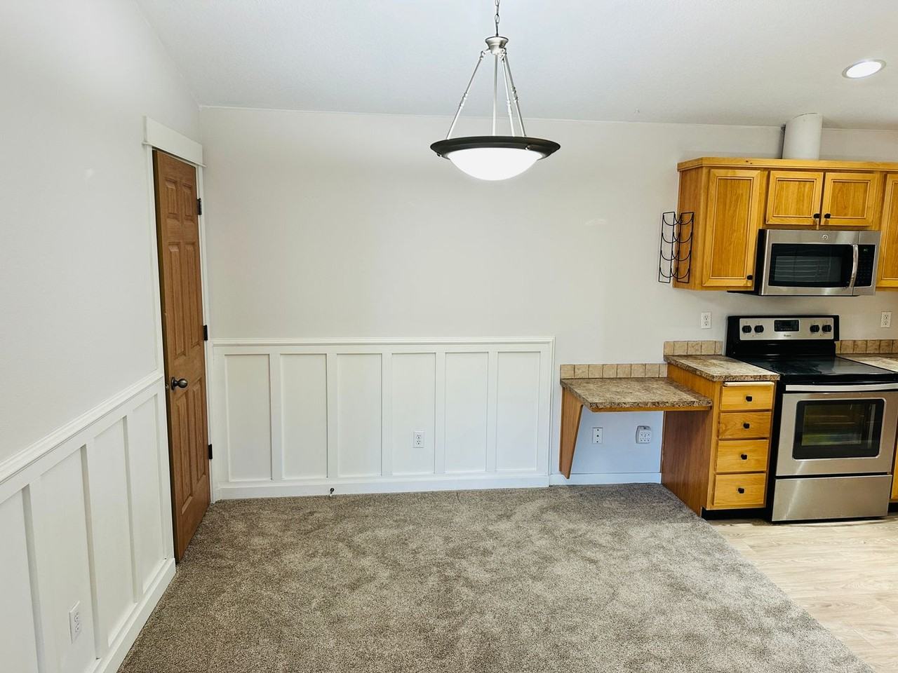 14019 Ne 20th Ave - Photo 4 of 24
