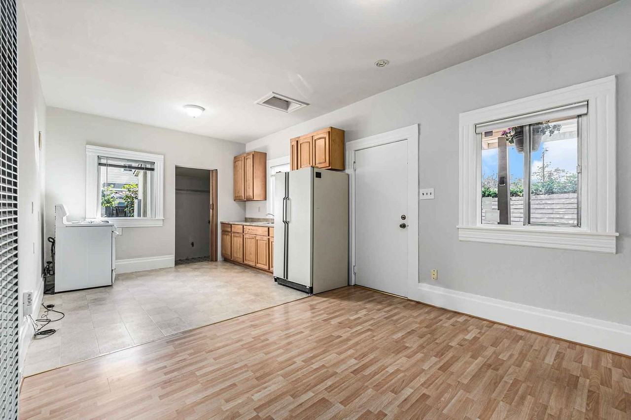 1617 8th St #E - Photo 4 of 14
