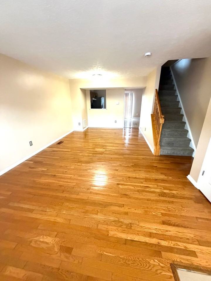 861 Clover Leaf Ct - Photo 5 of 14