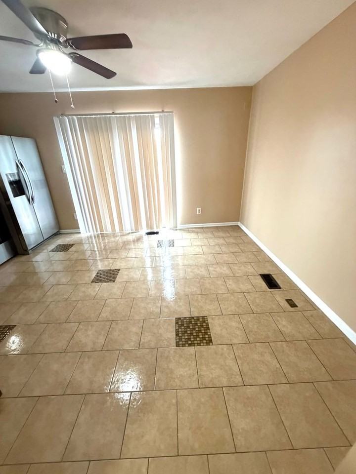 861 Clover Leaf Ct - Photo 6 of 14