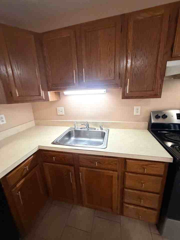 861 Clover Leaf Ct - Photo 7 of 14
