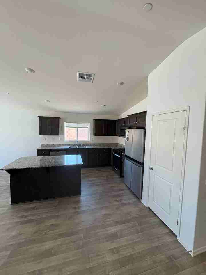 1460 Caprice Ct - Photo 3 of 16