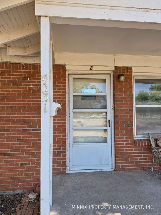 4231 Sw 2nd Ave #2 - Photo 3 of 28