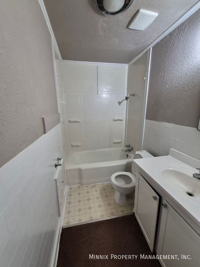 4231 Sw 2nd Ave #2 - Photo 7 of 28