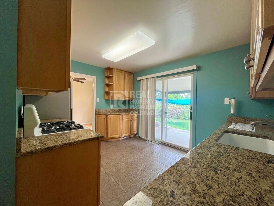 12308 W Arizona Ave - Photo 2 of 17