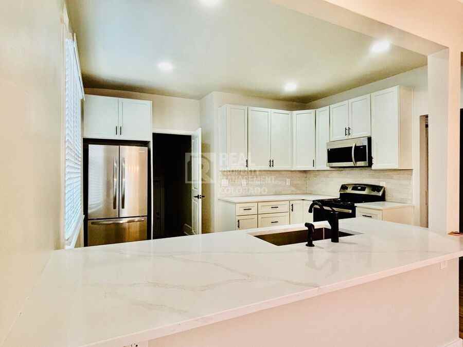 1415 Raleigh St #A - Photo 5 of 10