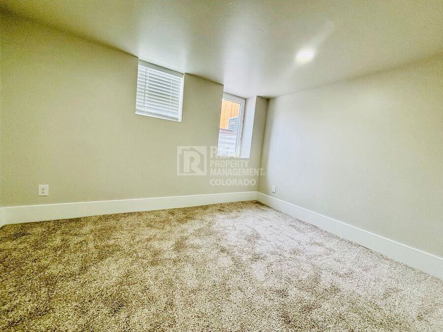 1415 Raleigh St #B - Photo 3 of 9