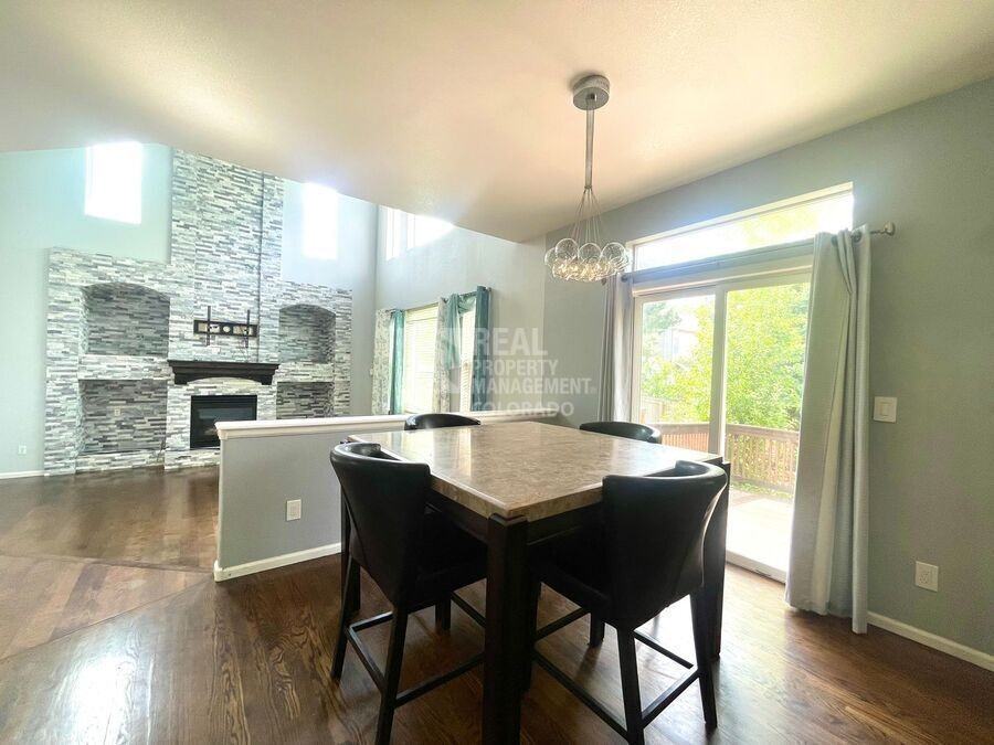 6305 S Ukraine Ct - Photo 4 of 20