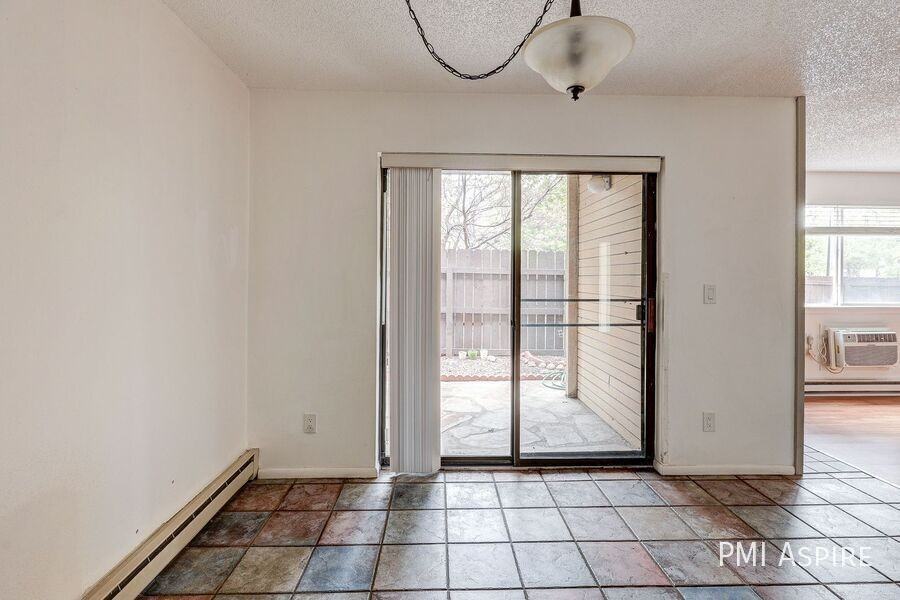 3065 30th St #1B - Photo 6 of 25