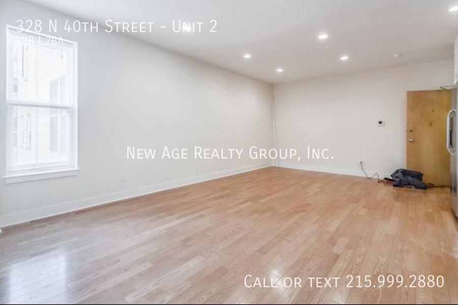 328 N 40th St #2 - Photo 3 of 9