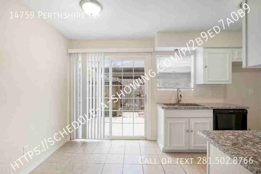 14759 Perthshire Rd - Photo 3 of 10