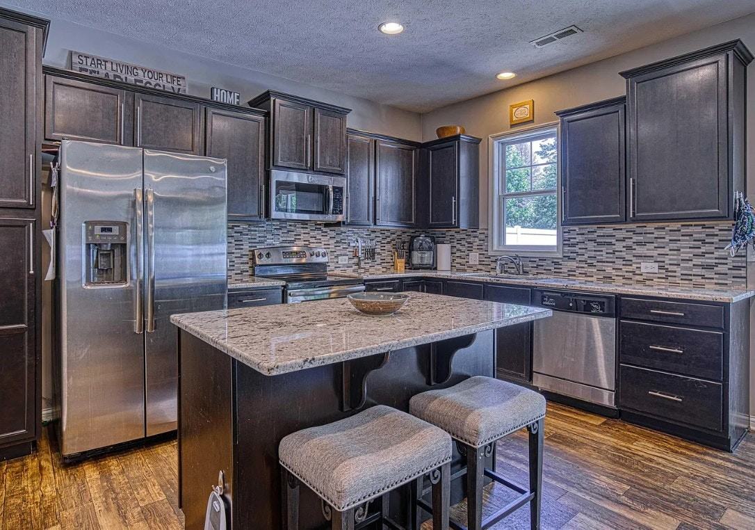 836 Tawny Drive - Photo 4 of 9