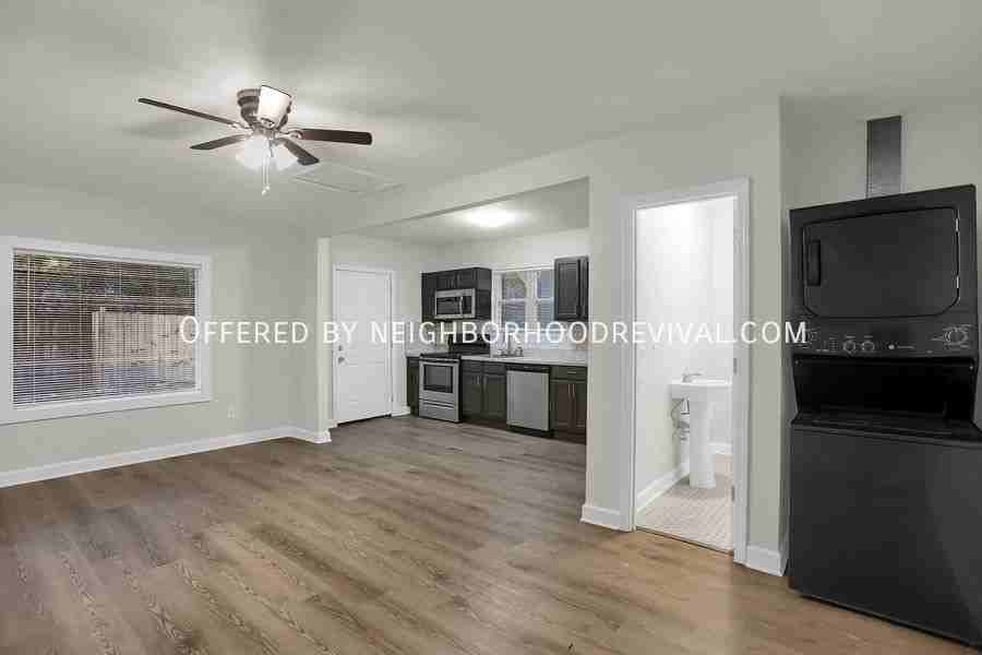 3354 Douglass Ave - Photo 7 of 17