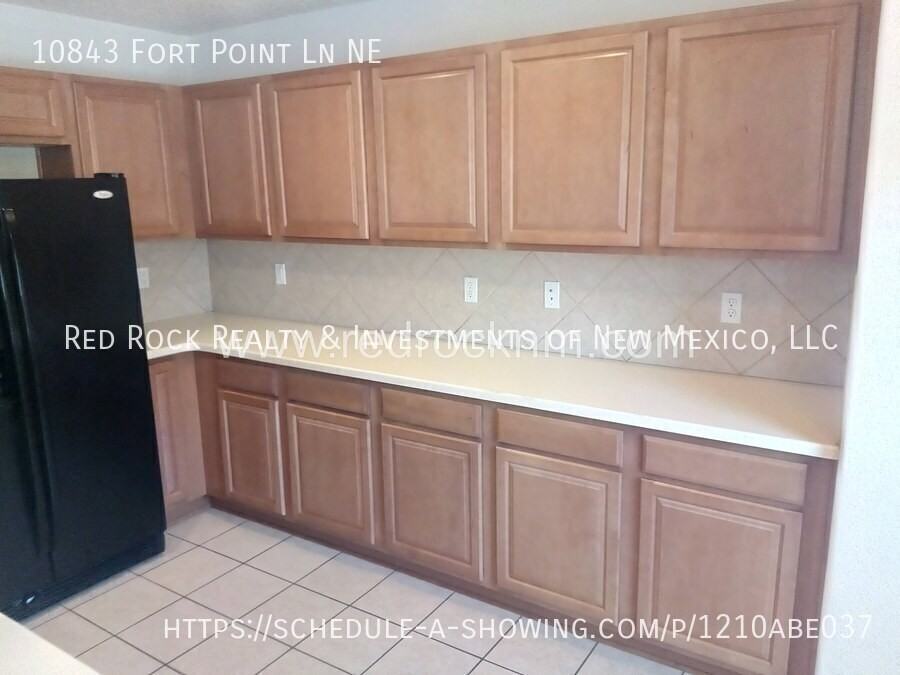 10843 Fort Point Ln Ne - Photo 5 of 28