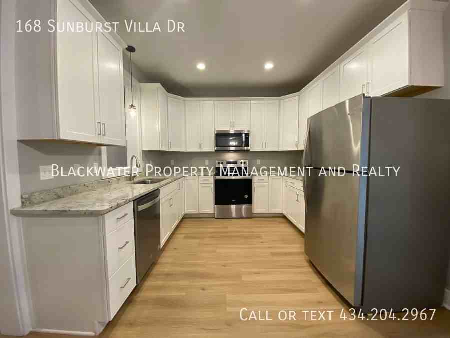 168 Sunburst Villa Dr - Photo 3 of 14