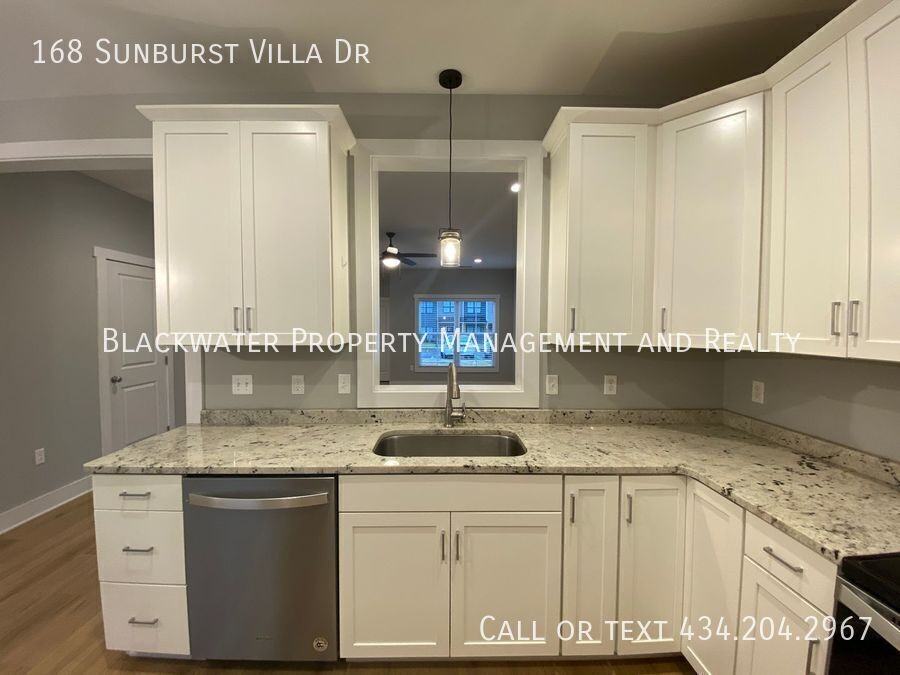 168 Sunburst Villa Dr - Photo 4 of 14