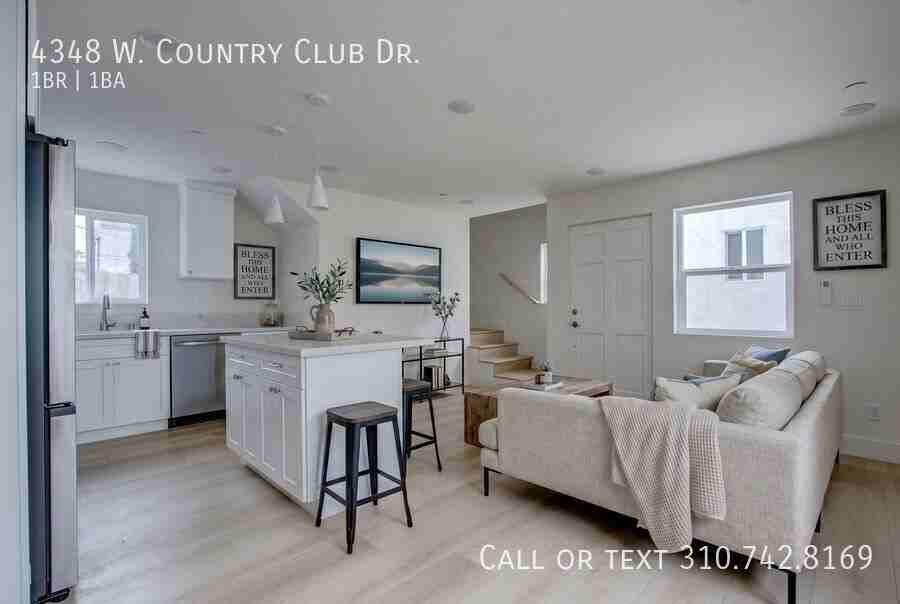 4348 Country Club Dr - Photo 5 of 21