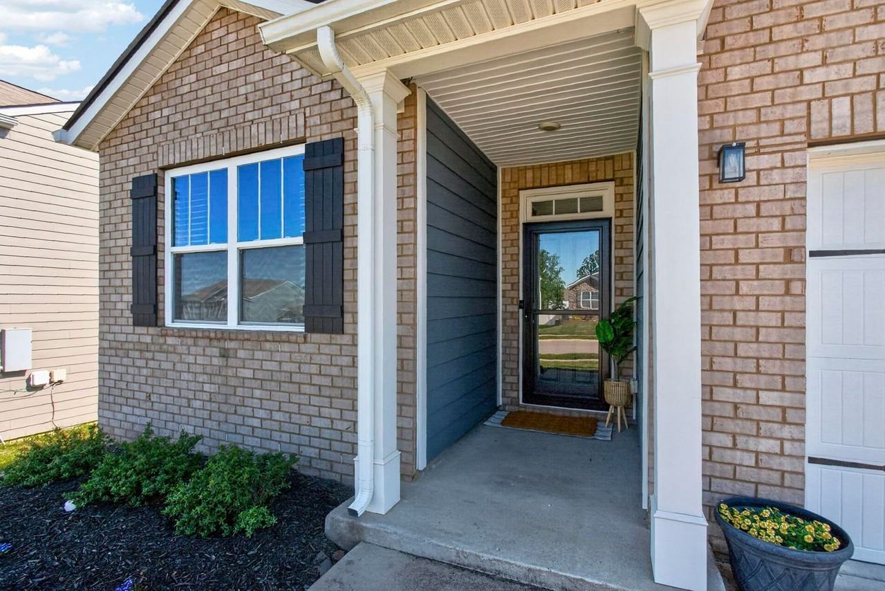 1119 Woodbridge Blvd - Photo 4 of 34