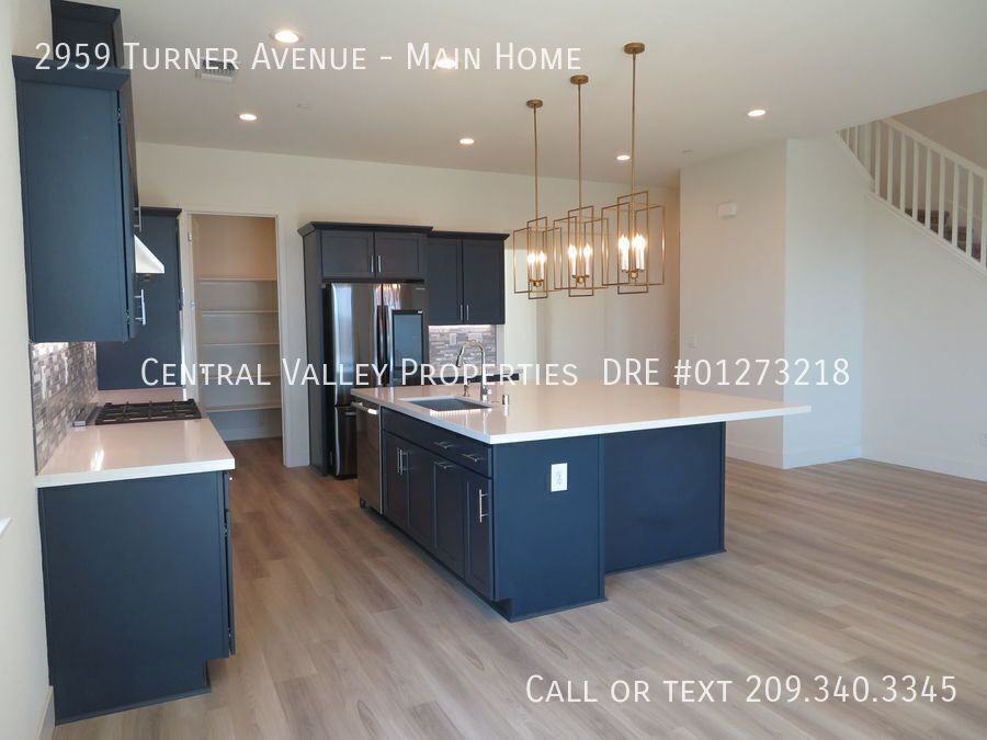 2959 Turner Ave - Photo 5 of 23