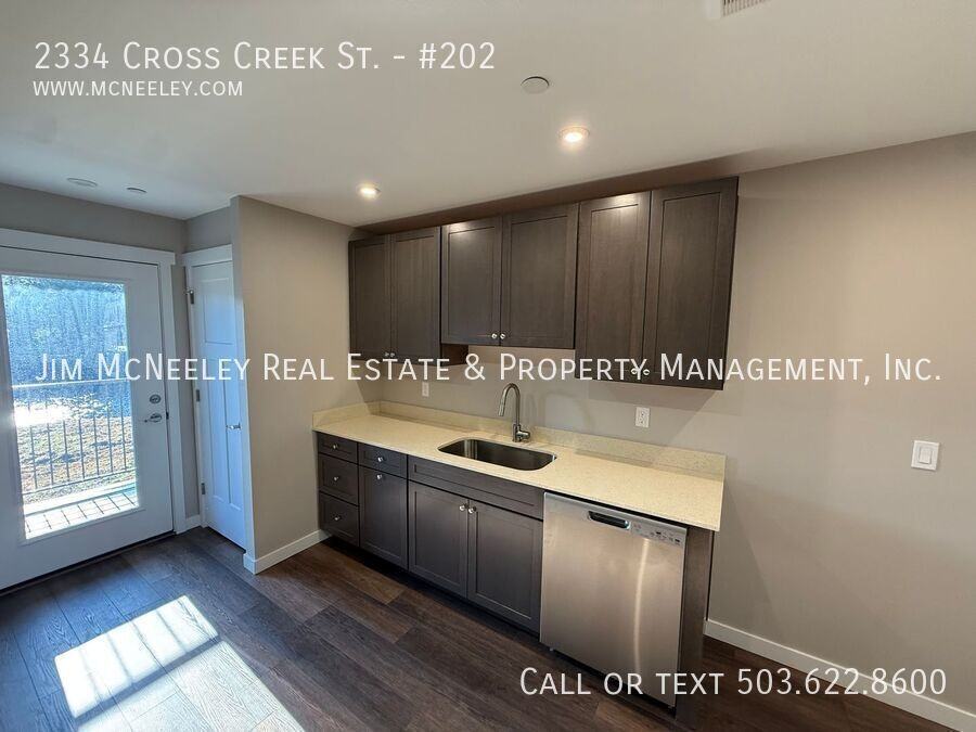 CROSS CREEK & #202 - Photo 5 of 10