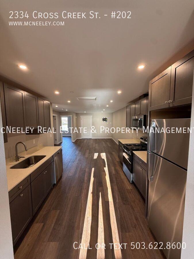 CROSS CREEK & #202 - Photo 6 of 10