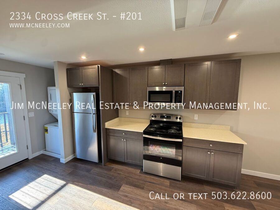 CROSS CREEK & #201 - Photo 7 of 10