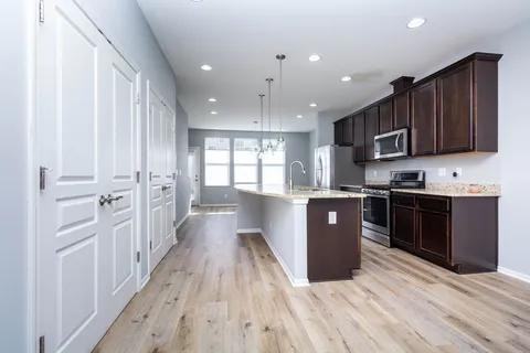 951 Barclay Cir #48 - Photo 2 of 20