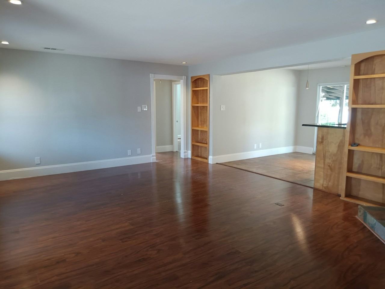 1313 Casa Vale Drive - Photo 5 of 17