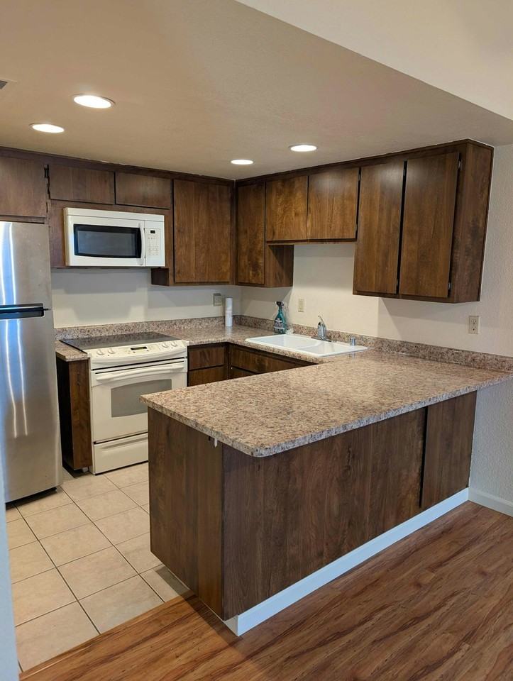 2437 Rashawn Drive - Photo 2 of 7