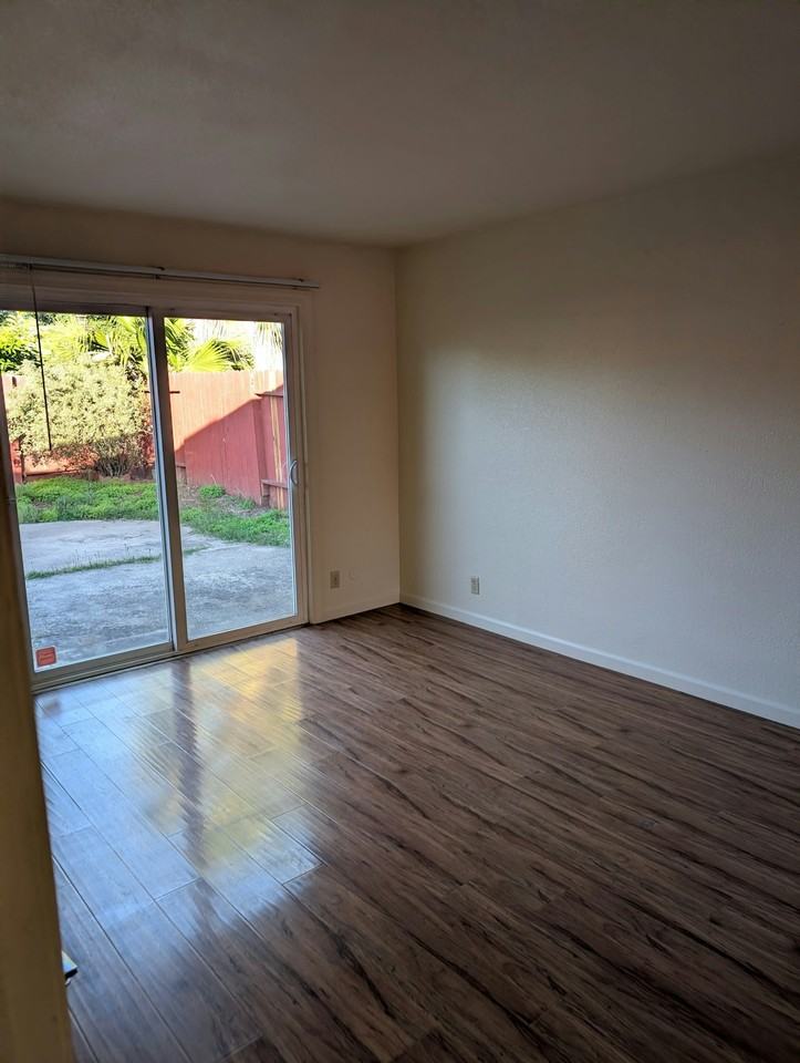 2437 Rashawn Drive - Photo 6 of 7
