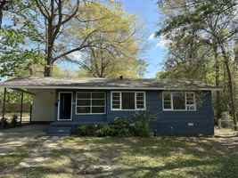 featured image of 704 S 22nd Ave