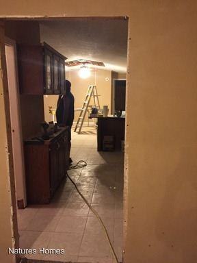 15371 W Canyon Rock Rd - Photo 3 of 11