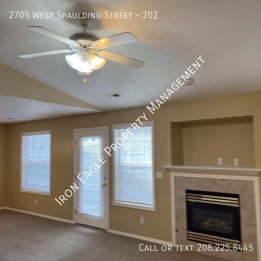 2705 W Spaulding St - Photo 3 of 5