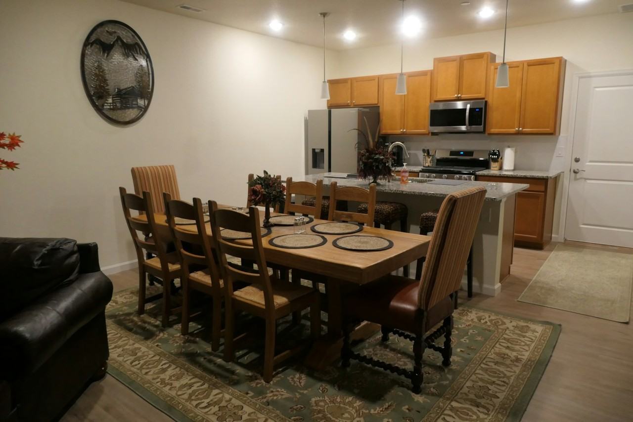1596 Rose Quartz Heights - Photo 4 of 24