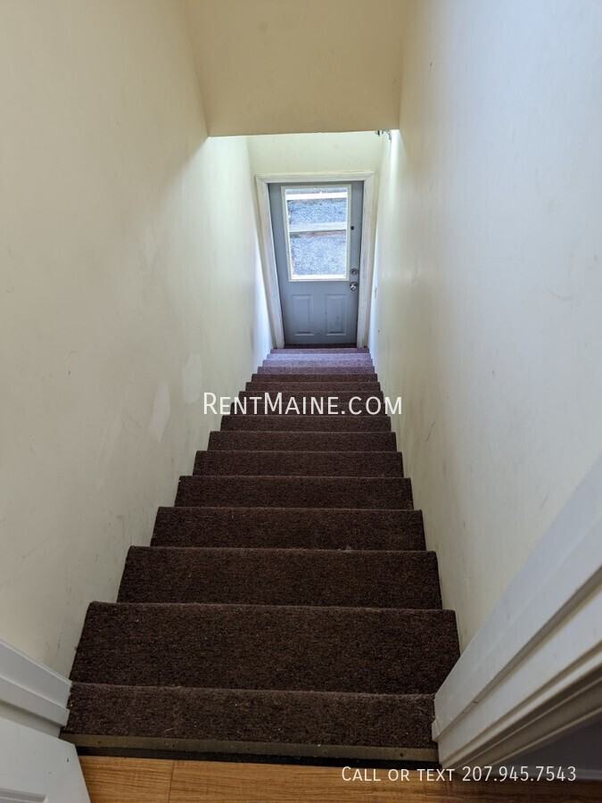 1833 Hammond St #1 - Photo 7 of 11