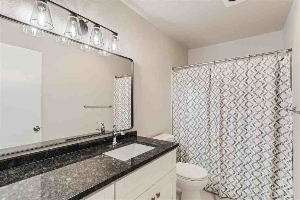 9919 4th Ave W, Unit 7 - Photo 6 of 7