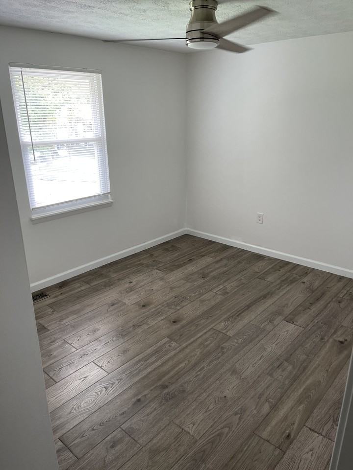 2501 Maytime Dr #NA - Photo 7 of 8